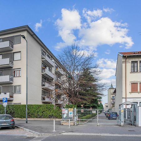 Rog27-Large Apartment With Transport Close To Home- 米兰 外观 照片